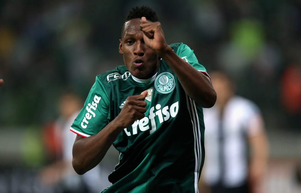 SAO PAULO, BRAZIL - JULY 12: Yerry Mina of Palmeiras celebrates scoring the first goal during the match between Palmeiras and Santos for the Brazilian Series A 2016 at Allianz Parque on July 12, 2016 in Sao Paulo, Brazil. (Photo by Friedemann Vogel/Getty Images)