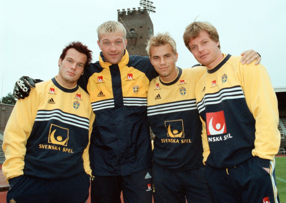 Steven Schwarz with Swedish team mates redrik Ljungberg of Arsenal, Magnus Hedman of Coventry, Niclas Alexandersson of Sheffield Wednesday 