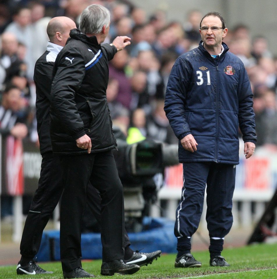  Former Toon boss Alan Pardew and Sunderland counterpart Martin O'Neill exchange pleasantries