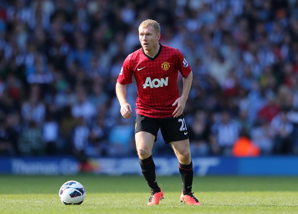 Paul Scholes won a superb 11 Premier League titles in playing 499 times for Man United