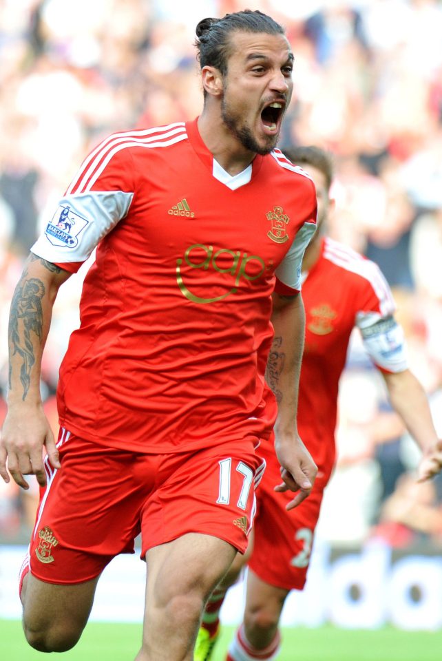  Dani Osvaldo celebrates scoring for Southampton against Palace