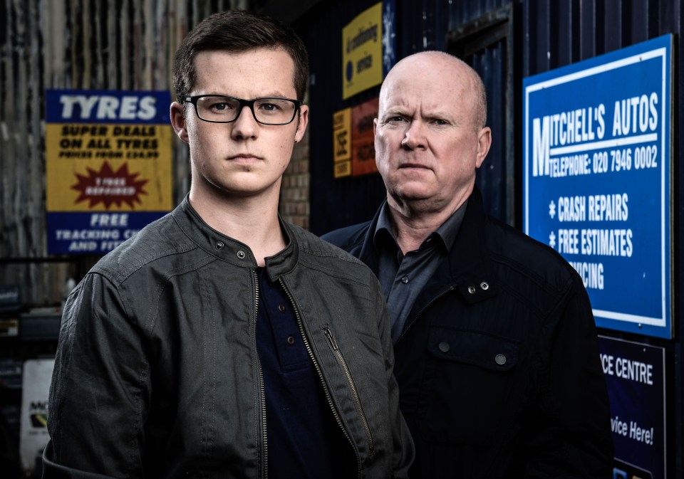  Walford hardman Phil hasn't always been the best father to son Ben and now Kathy wants to stop him for good