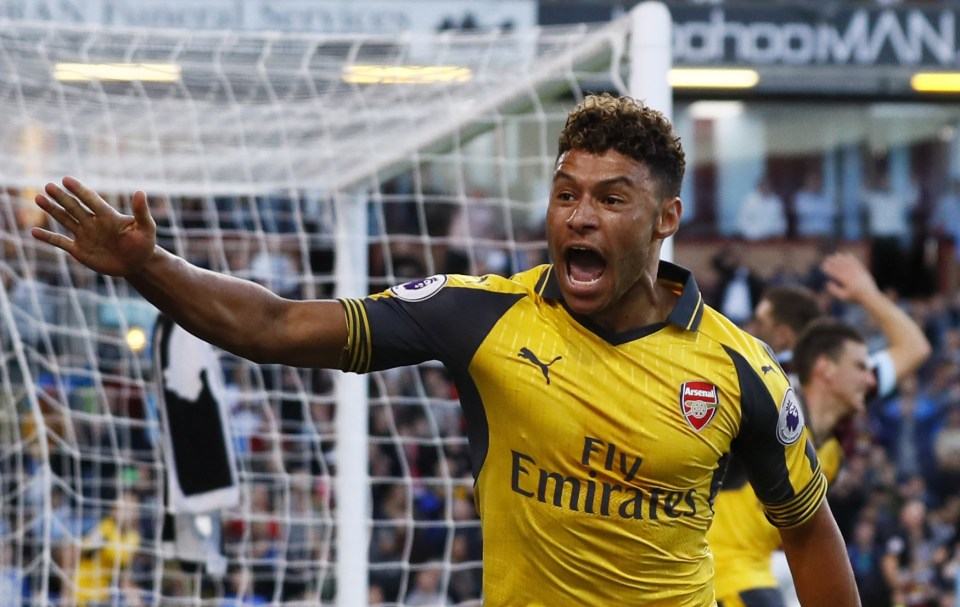 Alex Oxlade-Chamberlain originally tried claiming the goal