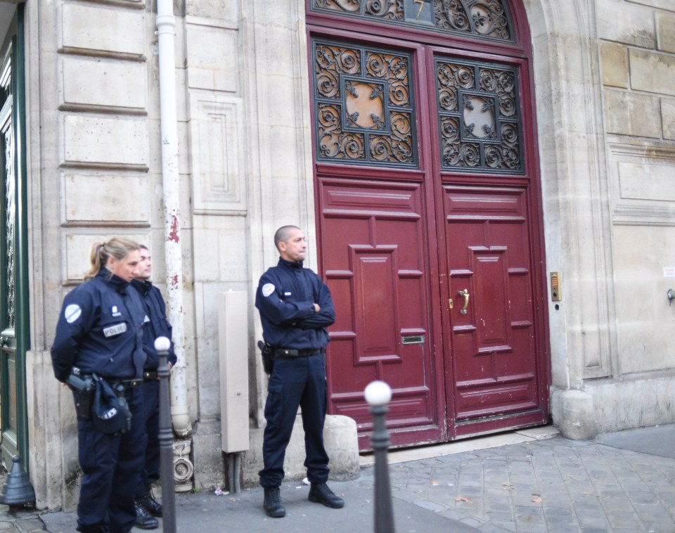  French police stood guard outside the scene of the incident in the French capital