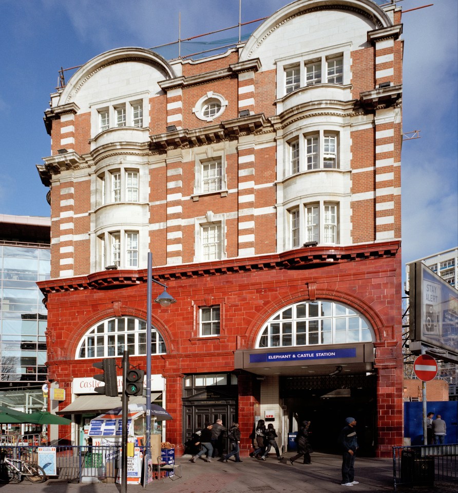  The lift, at Elephant and Castle Tube station, cut out just before it reached Tube level