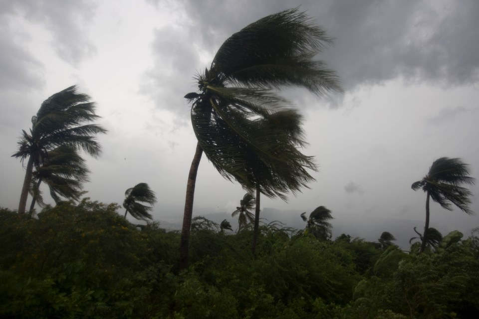  Carnage ... Hurricane Matthew is bringing winds of up to 145mph to the region