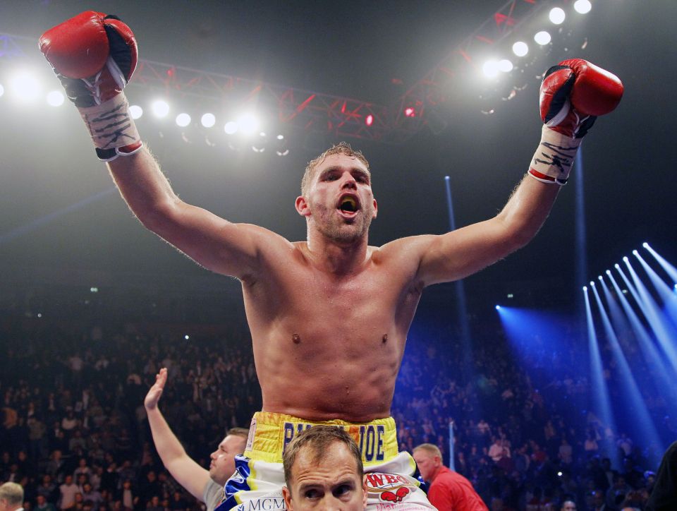 Billy Joe Saunders is eyeing a 2017 fight against Canelo or Golovkin - but insists he is not looking past his next bout, a world title defence against Artur Akavov