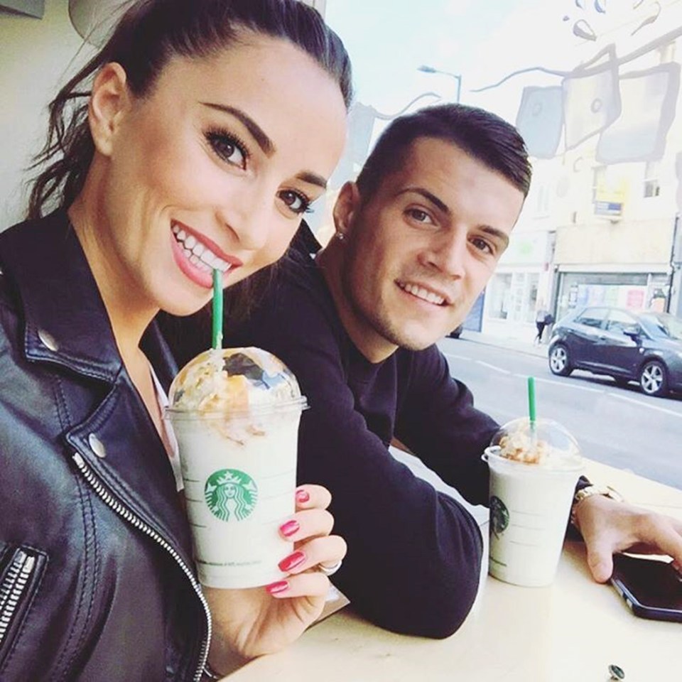  Like typical boyfriend/girlfriend selfies the pair can be seen enjoying a Starbucks