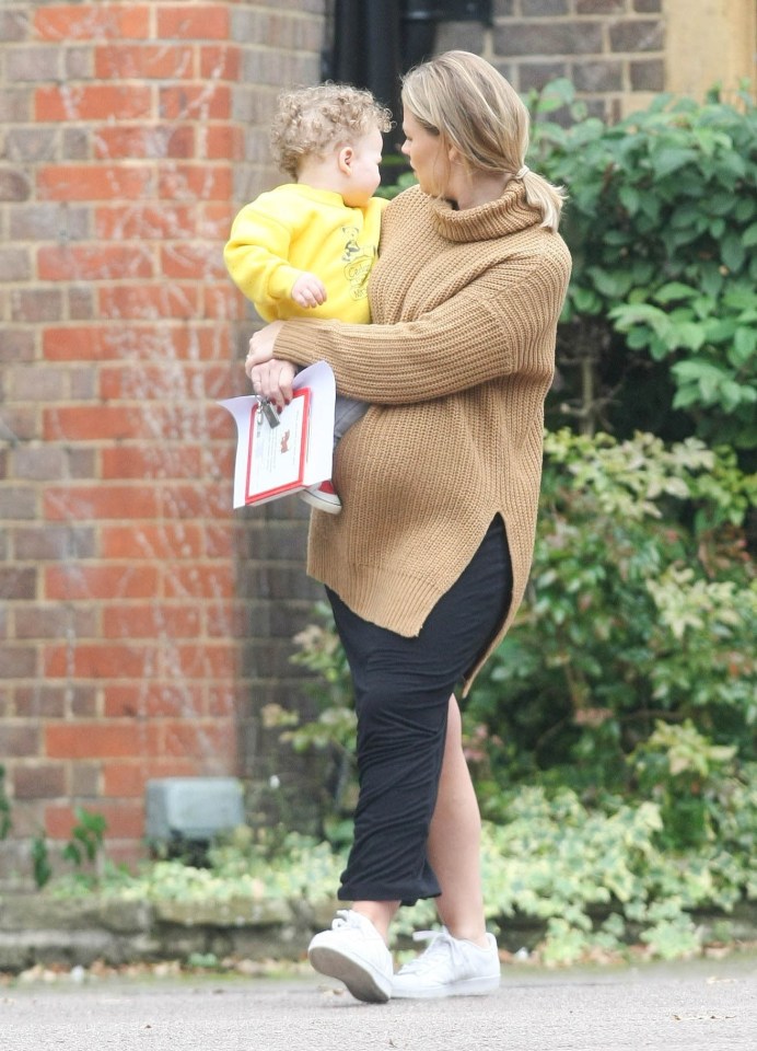 FAMEFLYNET - Exclusive: Heavily Pregnant Singer Kimberley Walsh Seen After Visiting A Friend