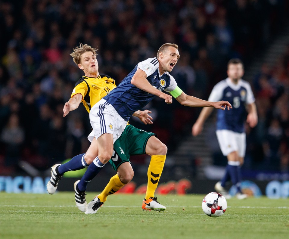  Darren Fletcher was injured against Lithuania but went on to play against Slovakia