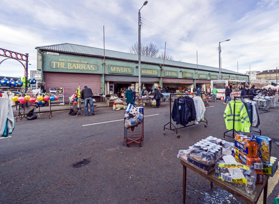  Outdoor queue . . . Barras market in Glasgow