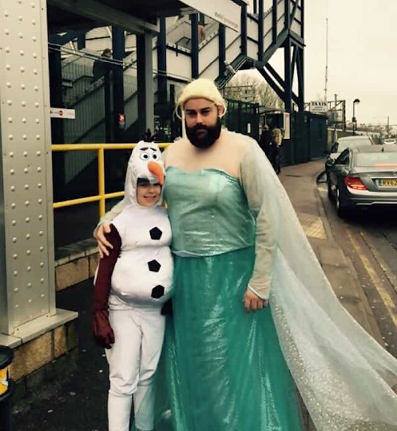  This dad isn't exactly the spitting image of Disney princess Elsa from Frozen