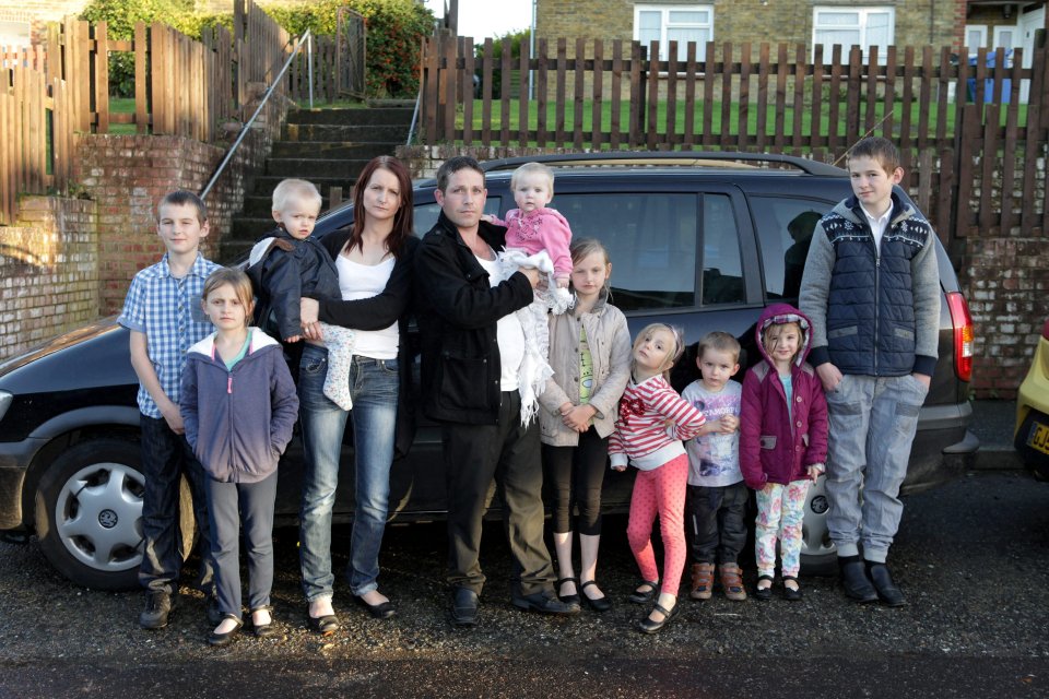  Cheryl with ex-husband Robert and nine of her children