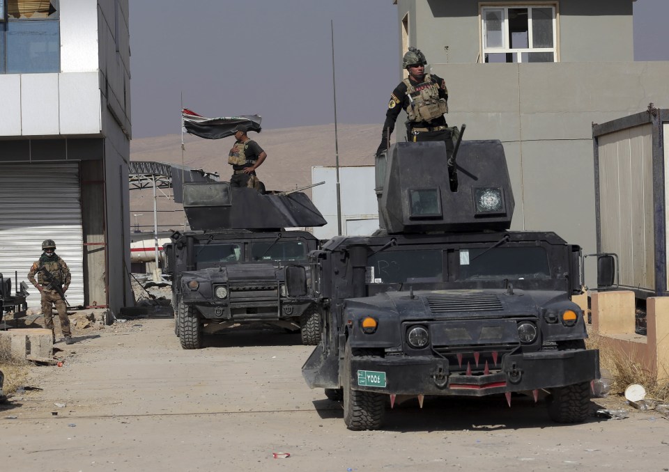  Iraq's elite counterterrorism forces are deployed in Bartella, Iraq,