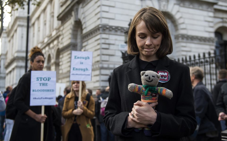  Actress Carey Mulligan has begged British government to 'please act now' at a Downing Street Aleppo rally