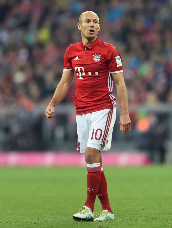  Arjen Robben agent and father in talks about new deal at Allianz Arena