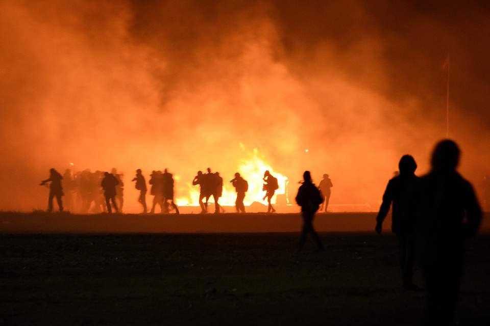  Migrants started fires during clashes with police last night