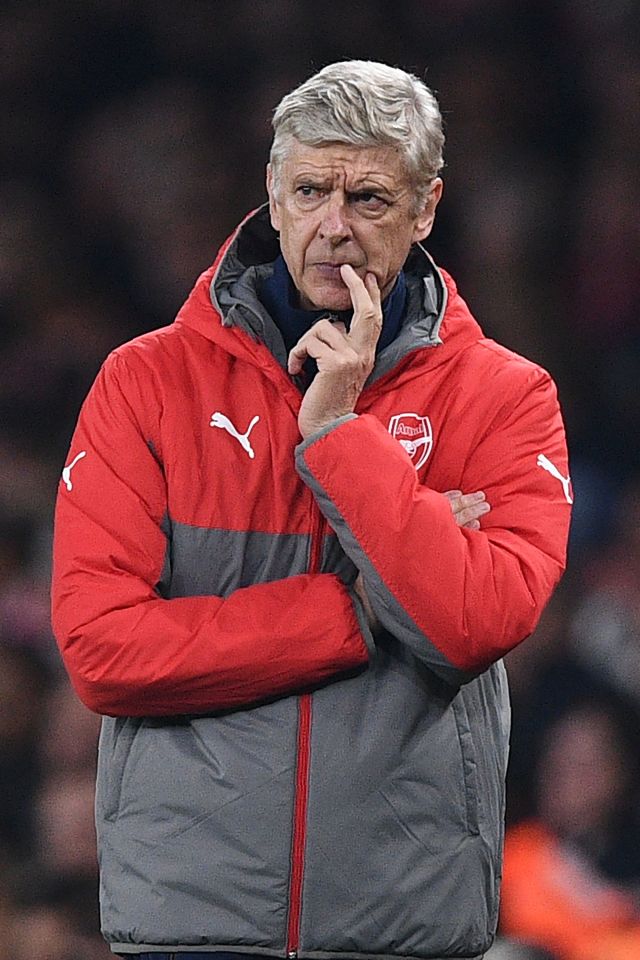 Arsene Wenger says Chamberlain is learning from Theo Walcott 