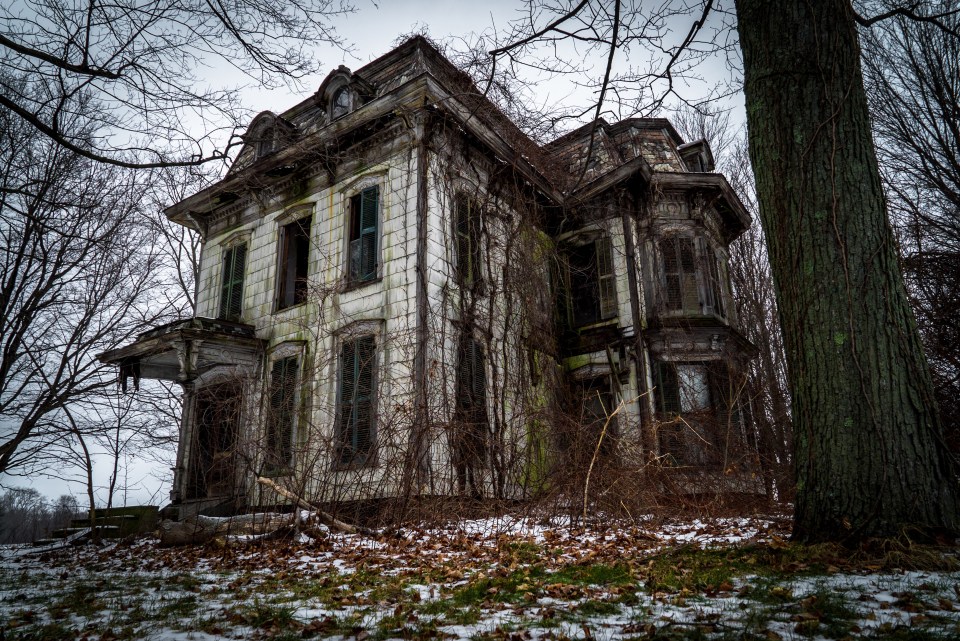  The house seems to be abandoned, but its not