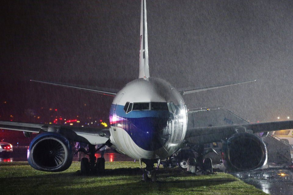 The campaign plane was carrying Pence and about 30 others when it crash landed