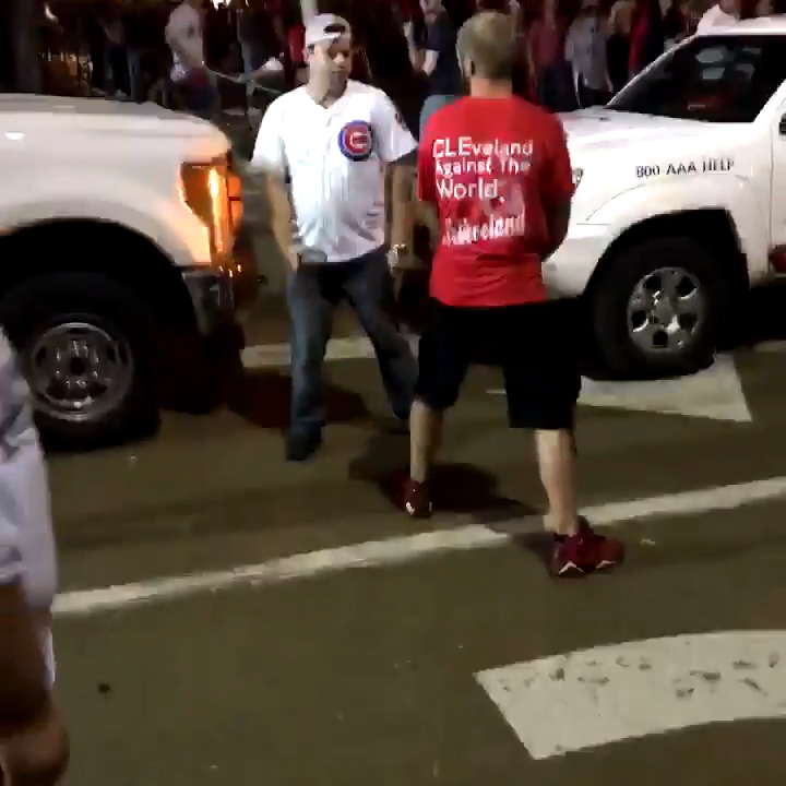 cubs-and-indians-fans-brawl-in-the-street-after-world-series-win-mp4-00_00_00_18-still006