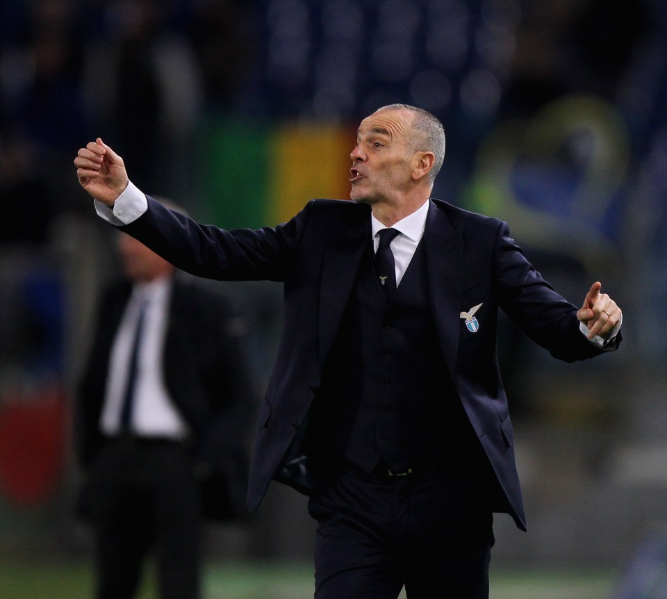 ROME, ITALY - MARCH 13: SS Lazio head coach Stefano Pioli gestures during the Serie A match between SS Lazio and Atalanta BC at Stadio Olimpico on March 13, 2016 in Rome, Italy. (Photo by Paolo Bruno/Getty Images)