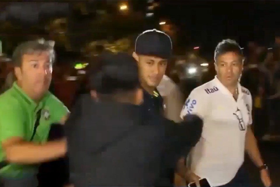  Neymar looks cool as a cucumber as fan approaches him