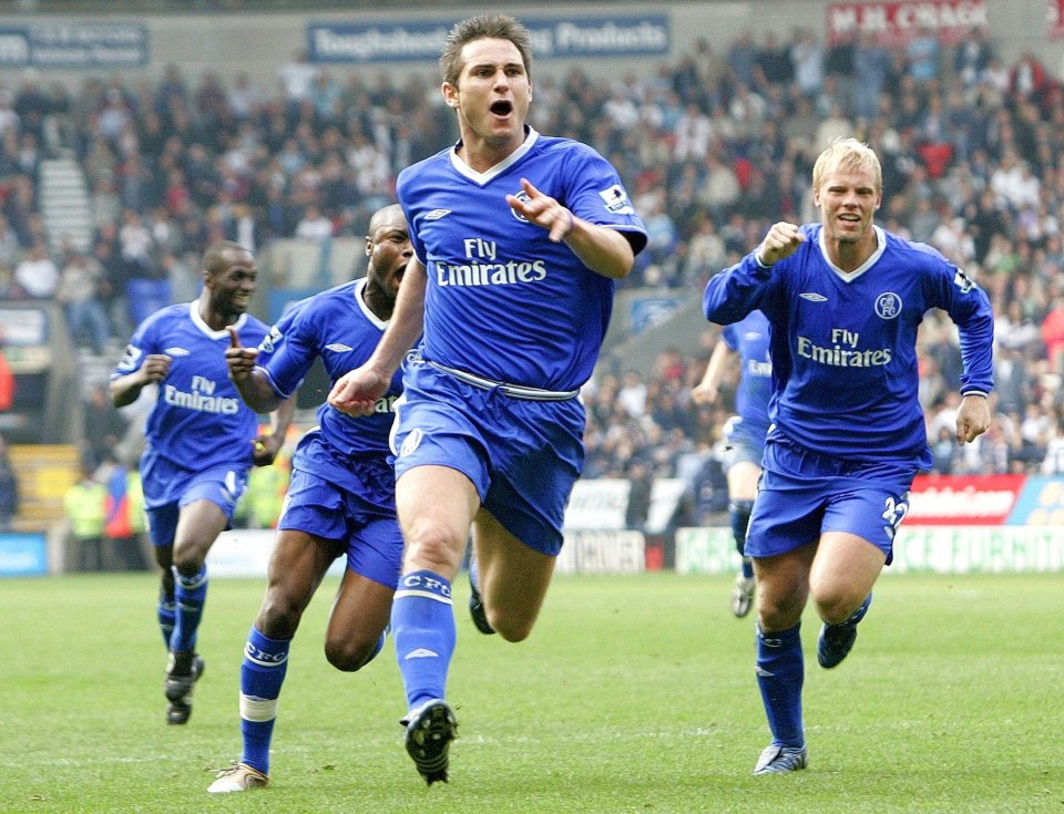 Frank Lampard is a club legend at Chelsea and will be tempted by his former side's interest