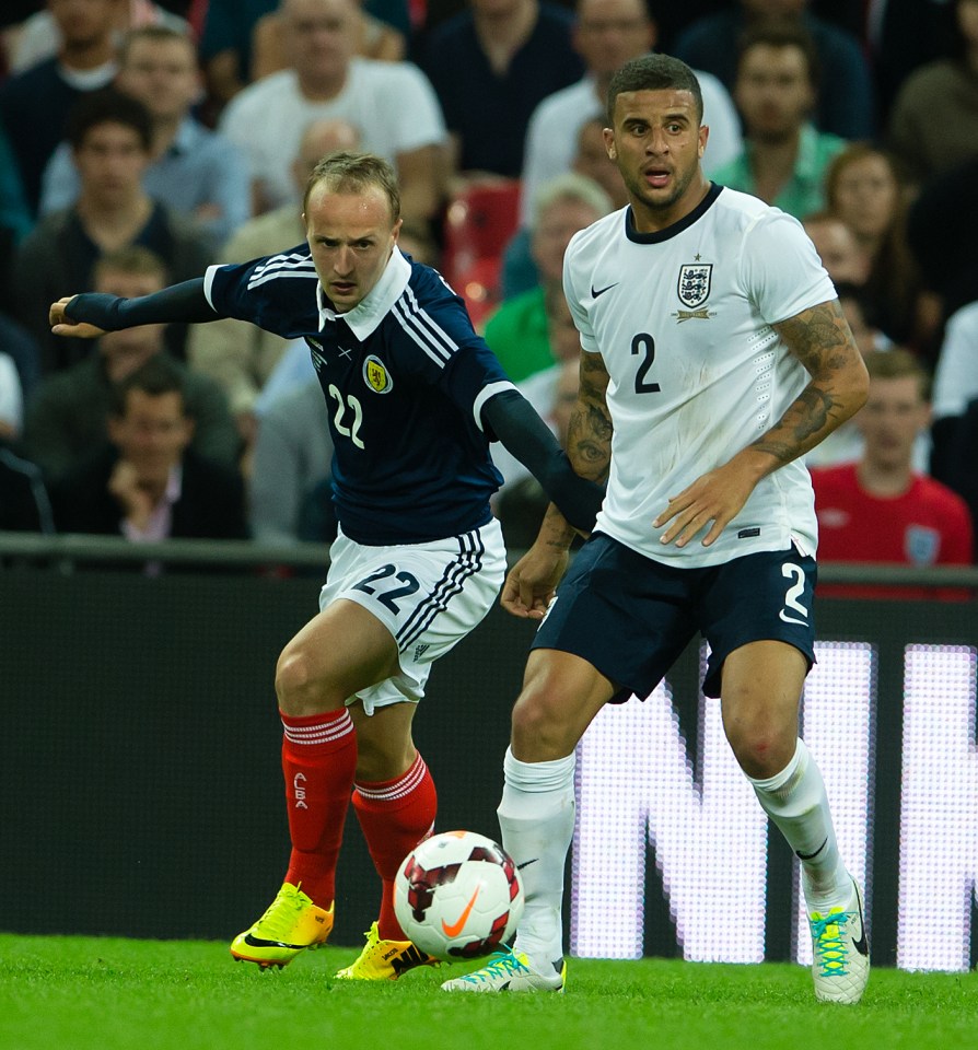 Kyle Walker right) has spoken to Kane about he atmosphere the last time England played Scotland