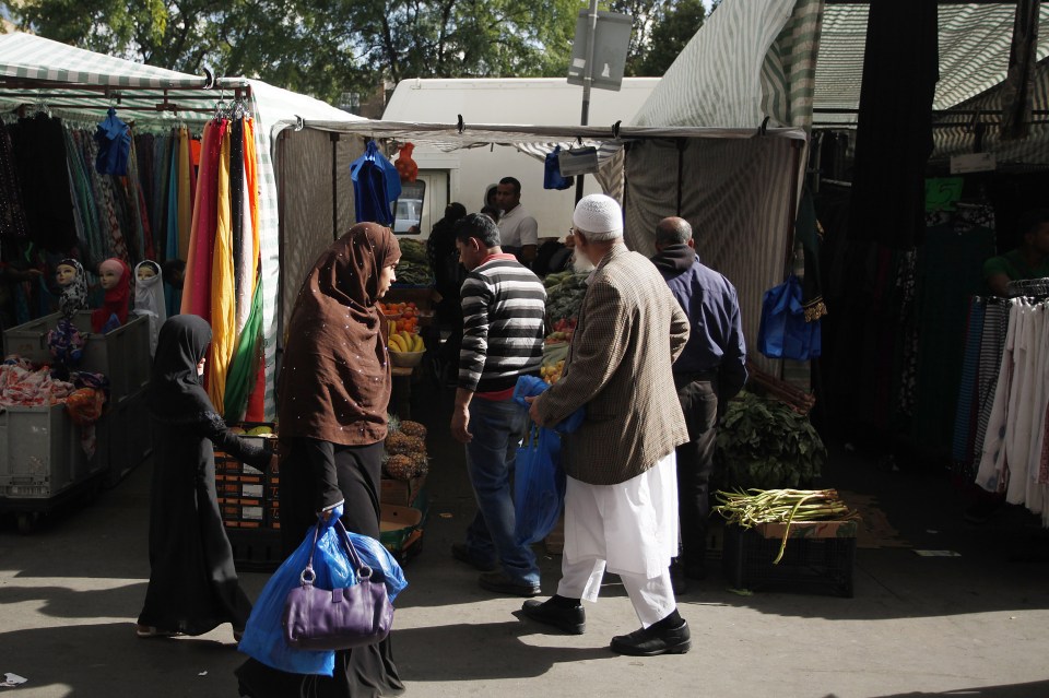 Families visit market stalls