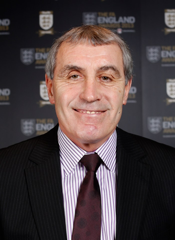 Peter Shilton said he would back ‘any wearing of the poppy’