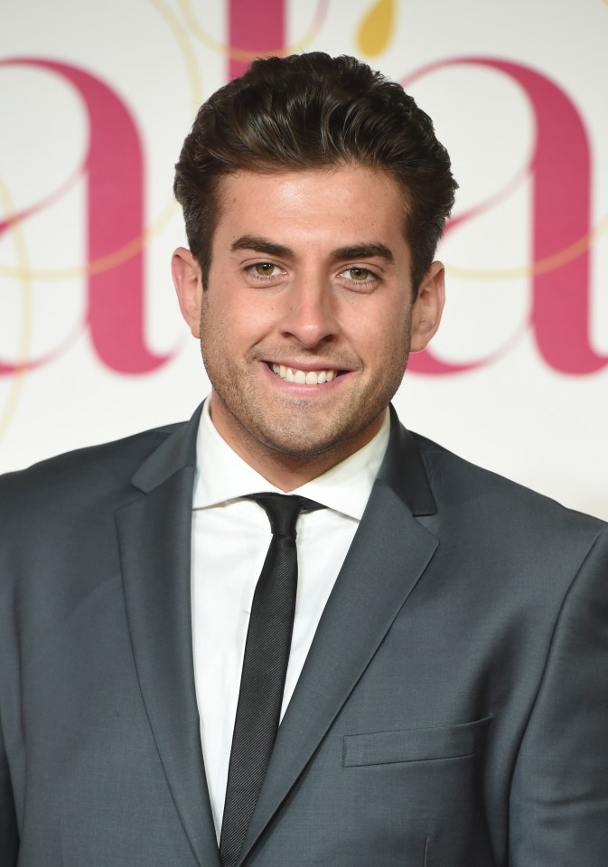 Arg had been partying with pals in Dubai and was leaving the White Club when the footage was taken 