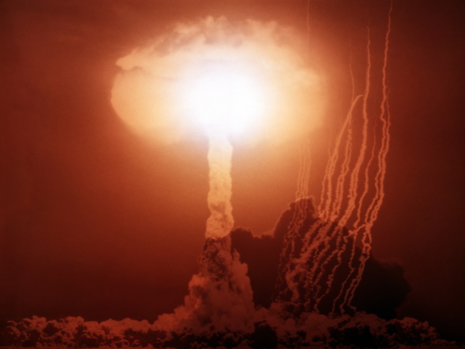  Armageddon... The US and Russia have the biggest nuclear arsenals in the world