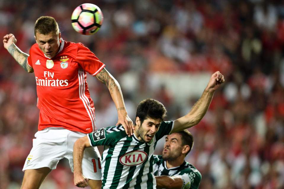  Victor Lindelof is a January transfer target for Manchester United