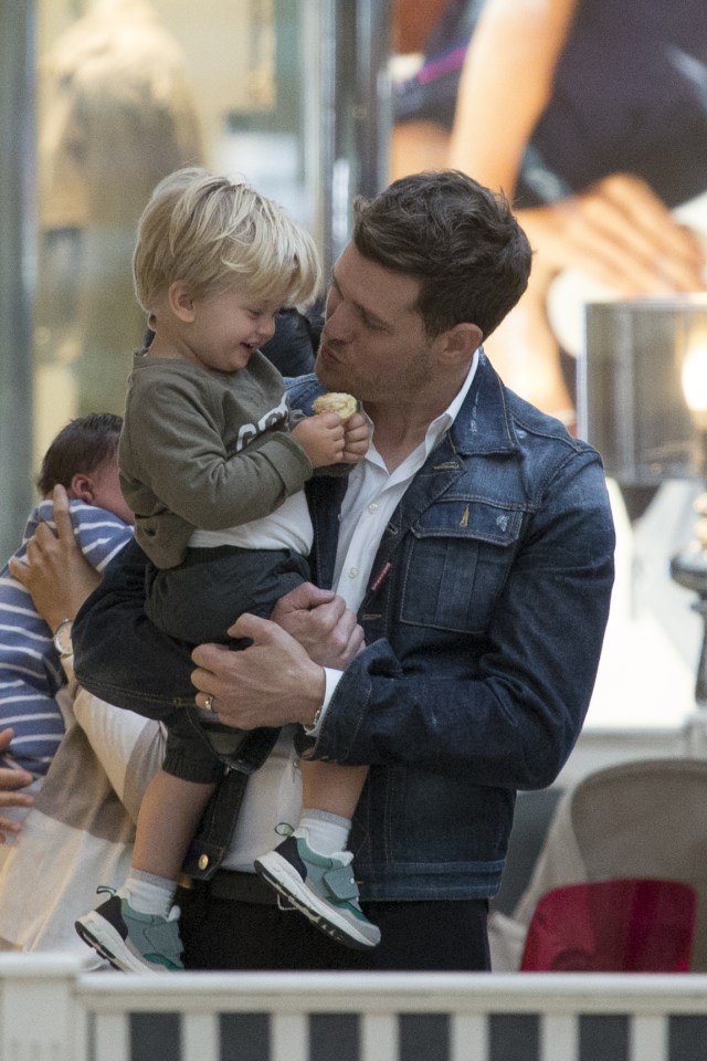  Michael Buble's son Noah has been diagnosed with liver cancer