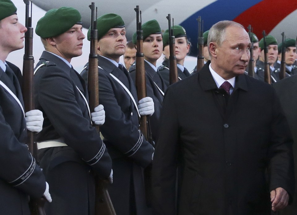  Putin's aggressive posturing towards West could result in WW3, Russians fear