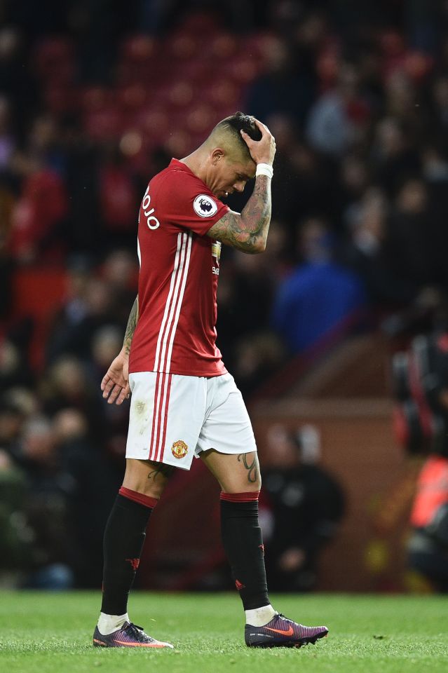 Marcos Rojo is one of the players that paid for a hairdresser at the teams hotel 