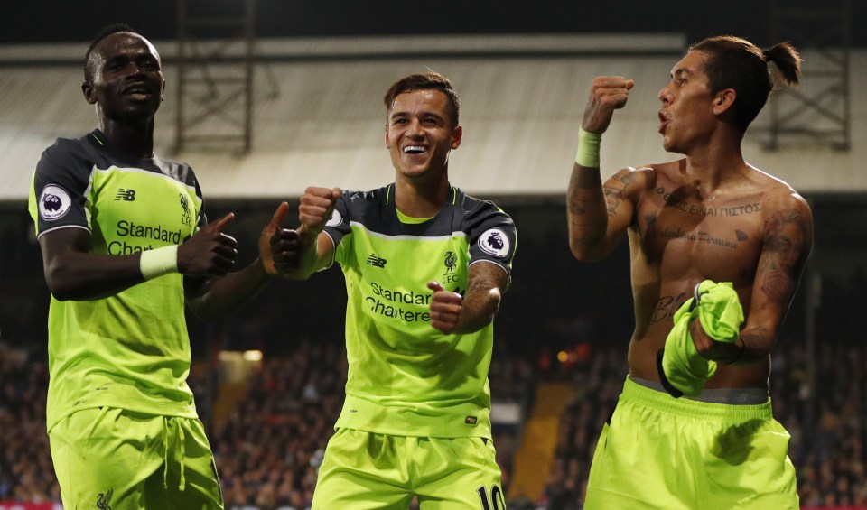 Britain Football Soccer - Crystal Palace v Liverpool - Premier League - Selhurst Park - 29/10/16 Liverpool's Roberto Firmino celebrates scoring their fourth goal with Philippe Coutinho and Sadio Mane Action Images via Reuters / John Sibley Livepic EDITORIAL USE ONLY.No use with unauthorized audio, video, data, fixture lists, club/league logos or "live" services. Online in-match use limited to 45 images, no video emulation. No use in betting, games or single club/league/player publications. Please contact your account representative for further details.