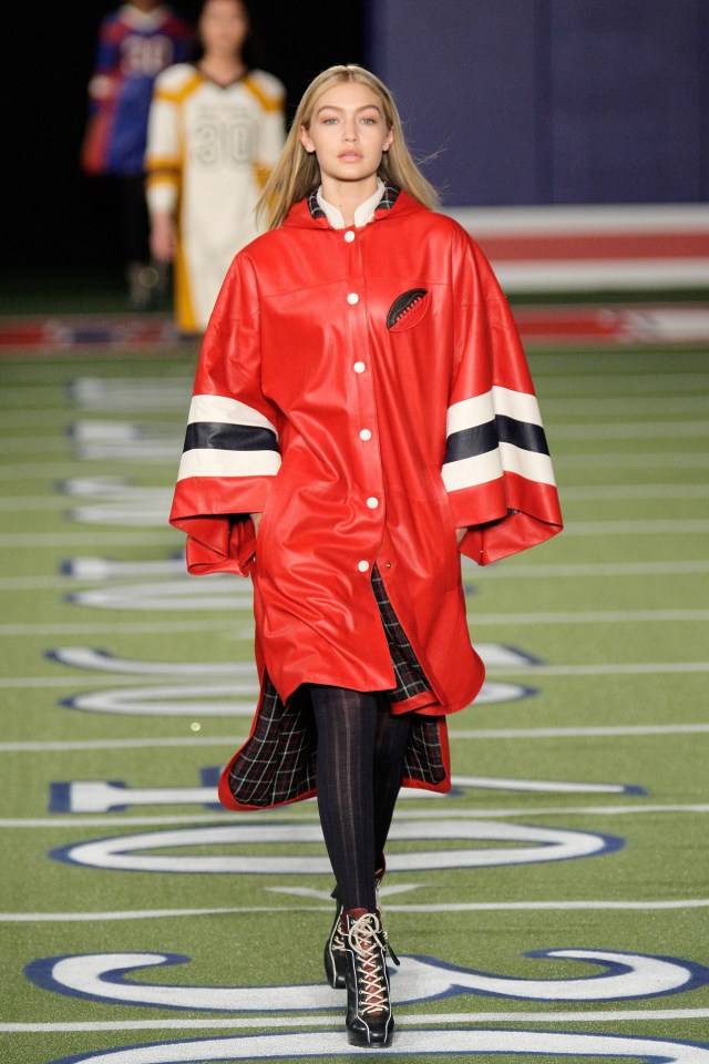 Gigi wore a long, baggy raincoat for the Tommy show