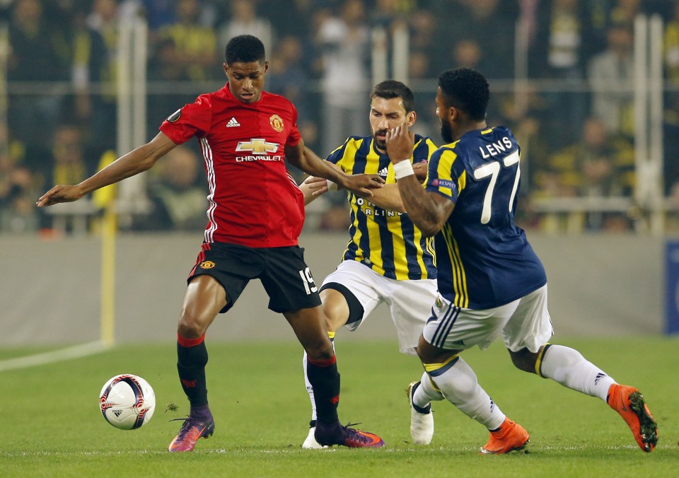  Marcus Rashford's emergence has hindered Memphis Depay's chances