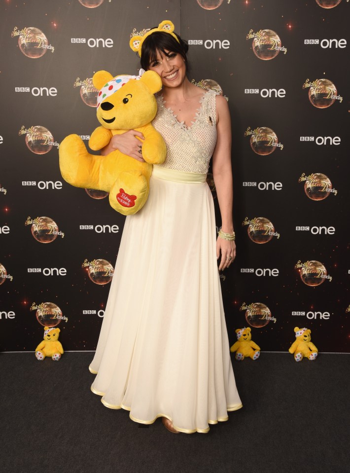  Daisy Lowe put on a brave face to support the Strictly Come Dancing Children In Need special