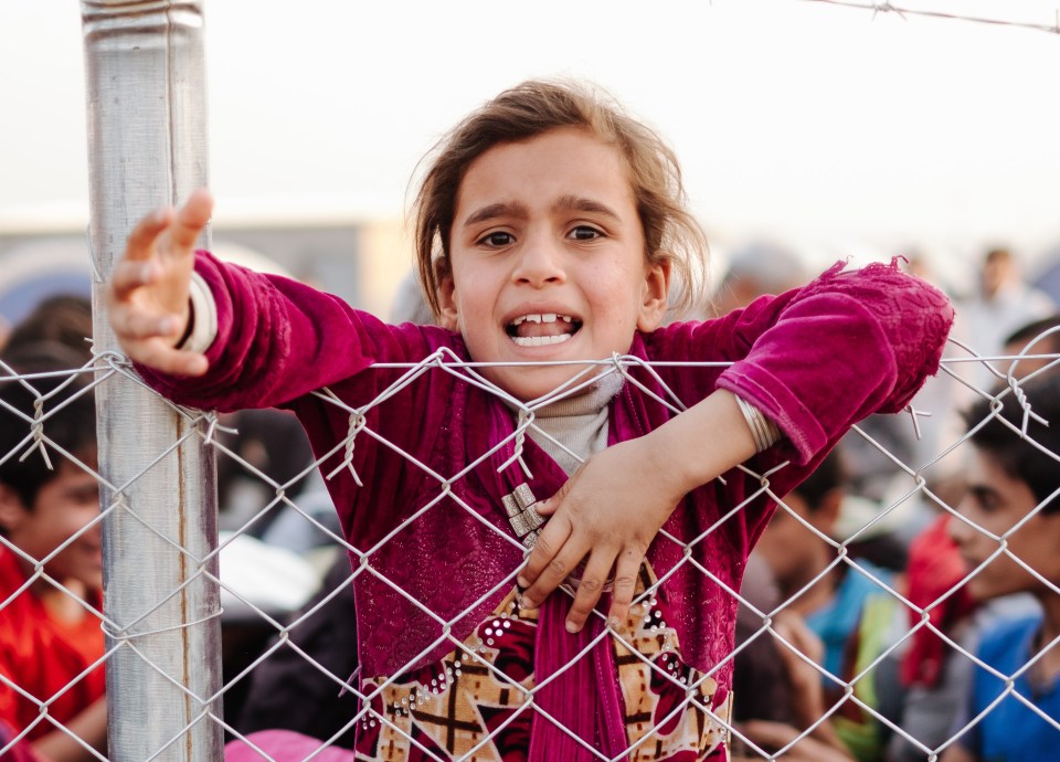  Up to half a million children in Mosul are in dire need of fresh water, with authorities warning that supplies are running out amid the fighting