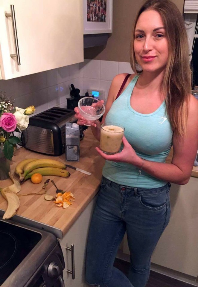  Tracy Kiss prepares her breakfast sperm smoothie