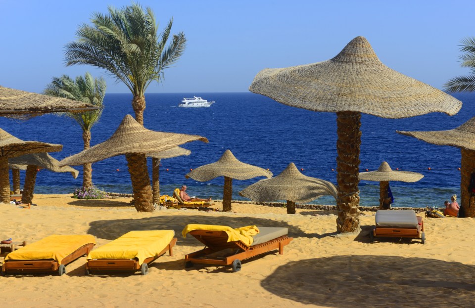  The sun loungers of Sharm el Sheikh are empty for now, but for how much longer?