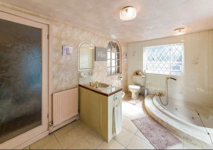  Bathroom at the house 'can only be appreciated by viewing'