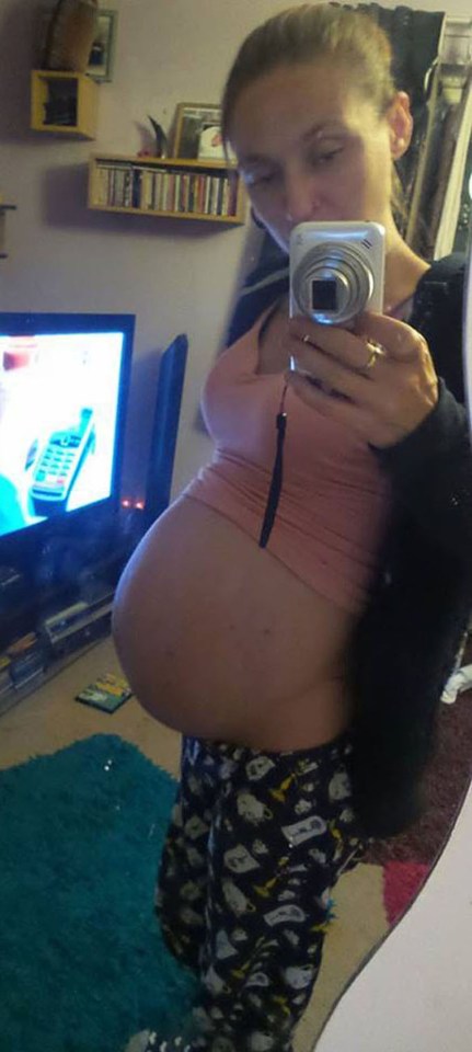  Kayleigh at nine months pregnant