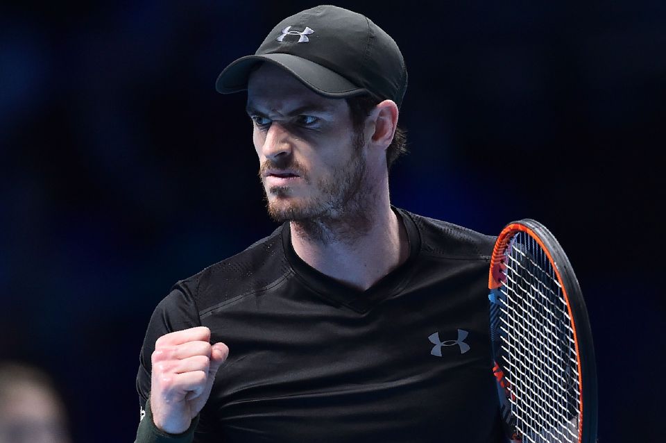  Andy Murray calls on the crowd to help him to glory