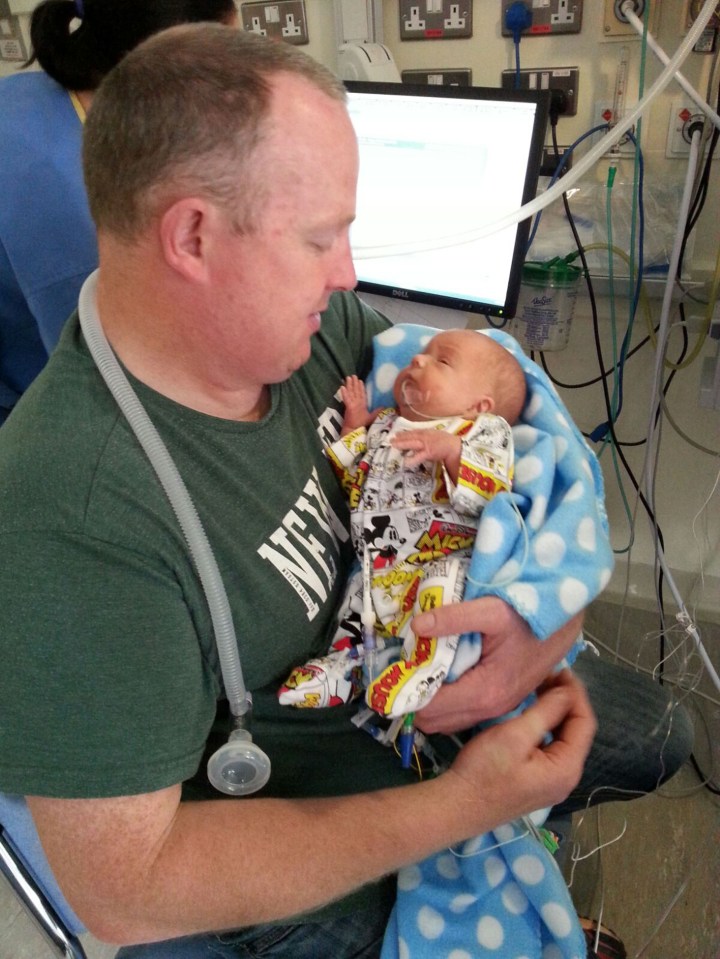  Dad Colin with little Padraig Henry. The baby's parents say they still have not received an apology from the hospital three years after his death