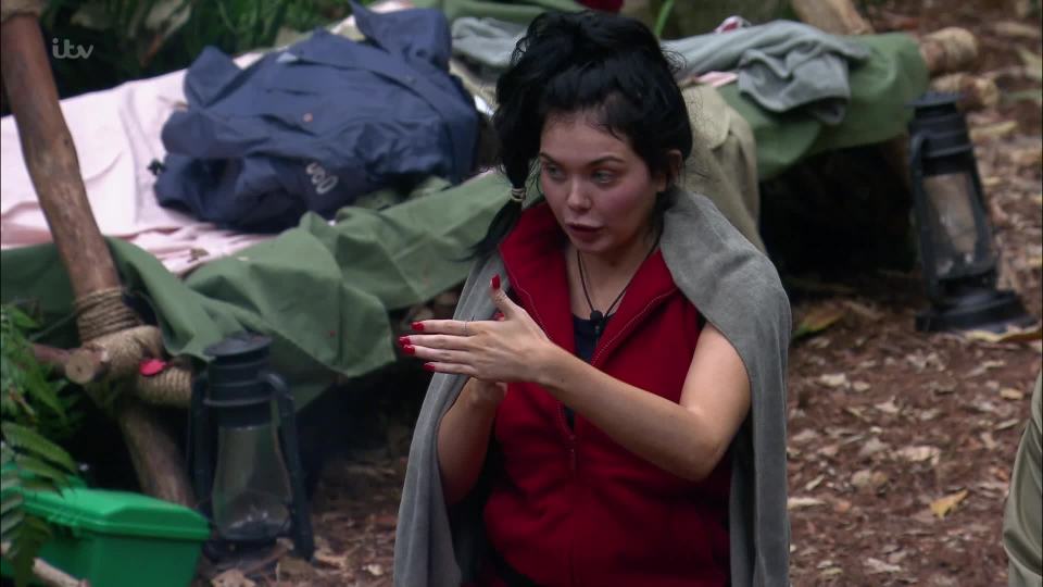  Scarlett Moffat explains her theory on time travel, much to the enjoyment of her campmates