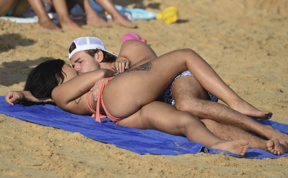 Love Island winners Nathan Massey and Cara De La Hoyde enjoy a beach day